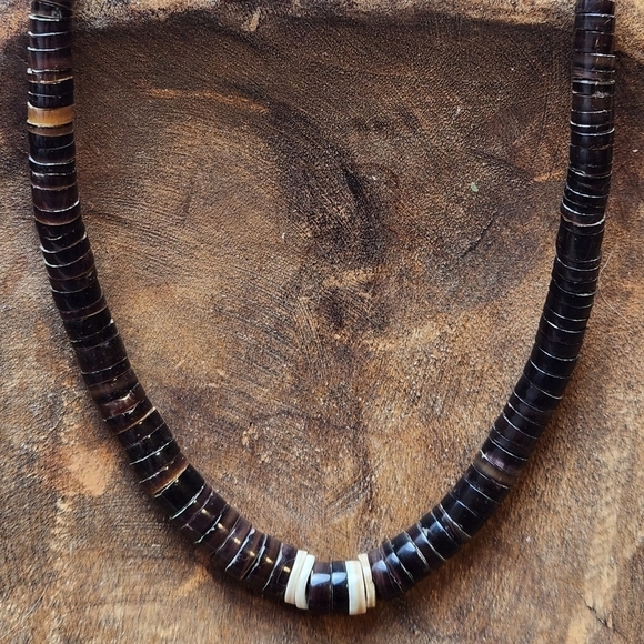 1970s Pen Shell Heishi Choker Necklace, Santo Domingo Jewelry - Picture 7 of 14
